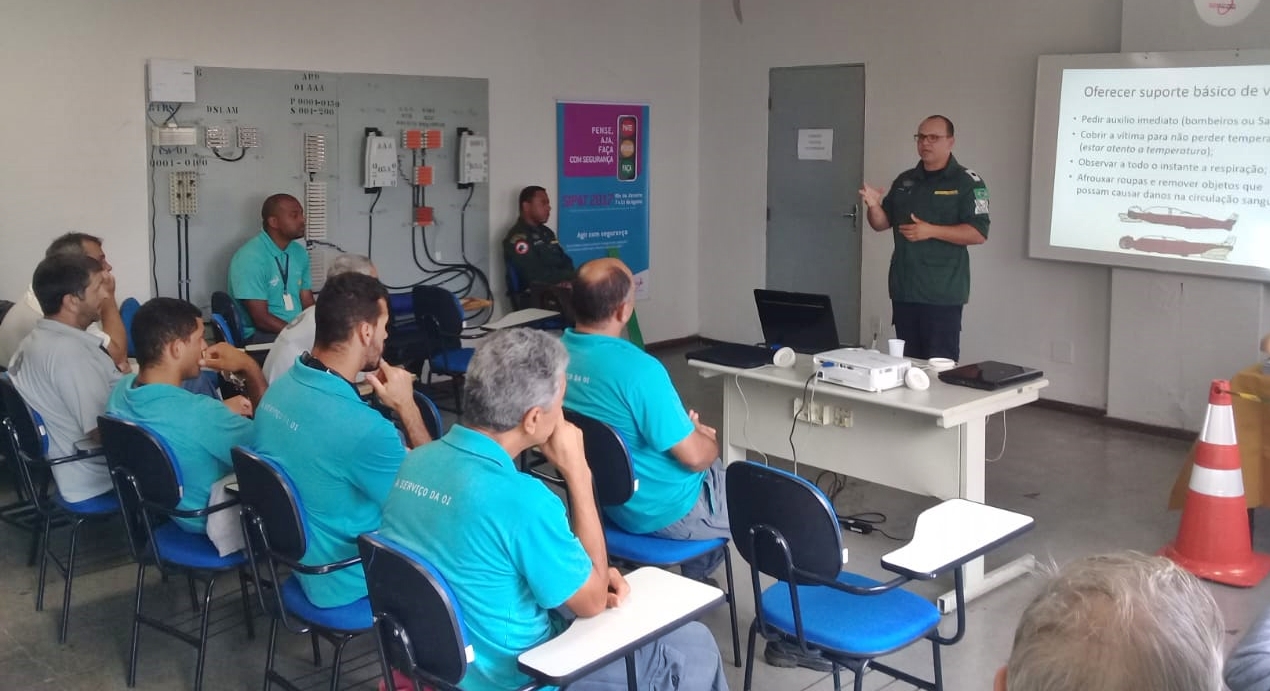 Leia mais sobre o artigo PADRÃO ÁGUIAS REALIZA TREINAMENTO PARA FUNCIONÁRIOS DE EMPRESA DE TELECOMUNICAÇÕES EM NOVA FRIBURGO, RJ