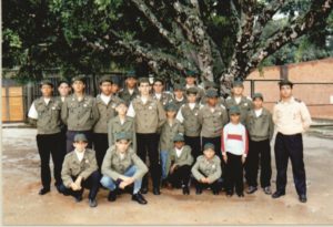 Leia mais sobre o artigo PEQUENOS MENINOS, GRANDES HOMENS