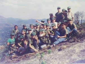 Leia mais sobre o artigo PEQUENOS MENINOS, GRANDES HOMENS